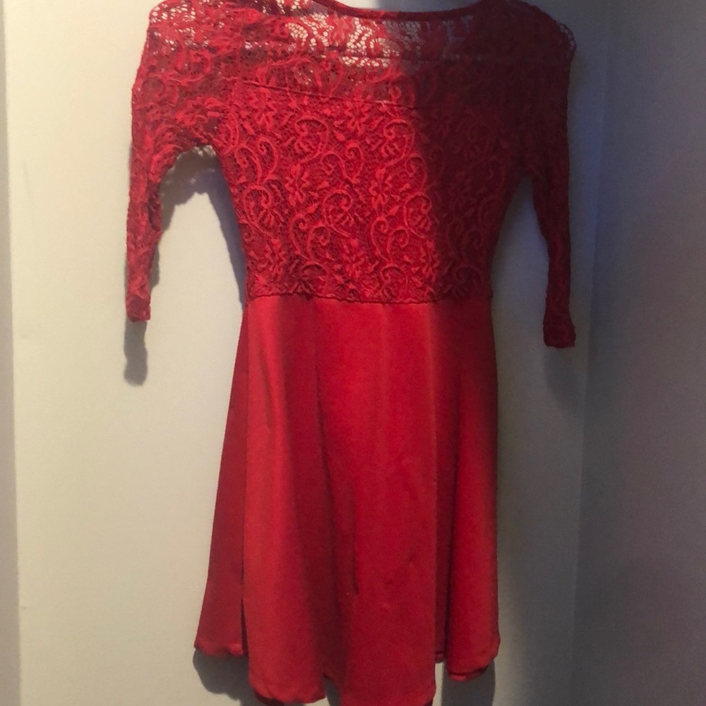 Dress - Picture 2 of 3